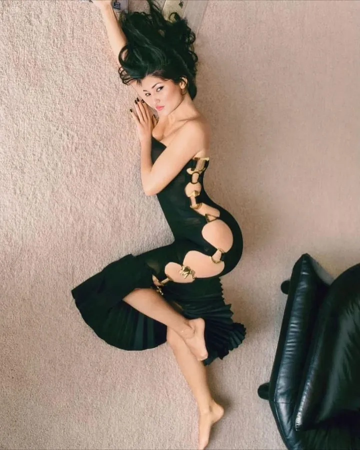Яна👠